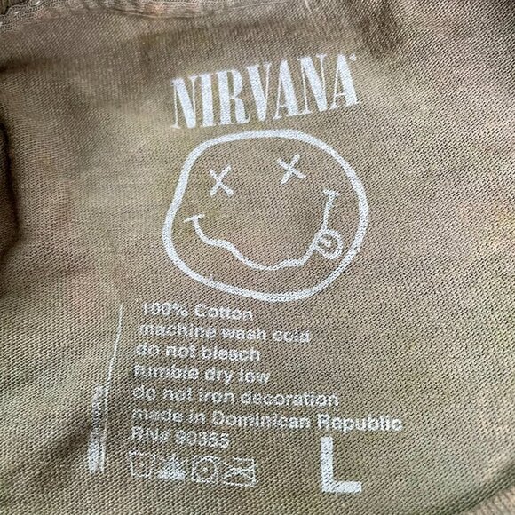 NWOT Nirvana Band Tee Green Large 100% Cotton Licensed Merch Grunge Rock Smiley - Picture 4 of 11